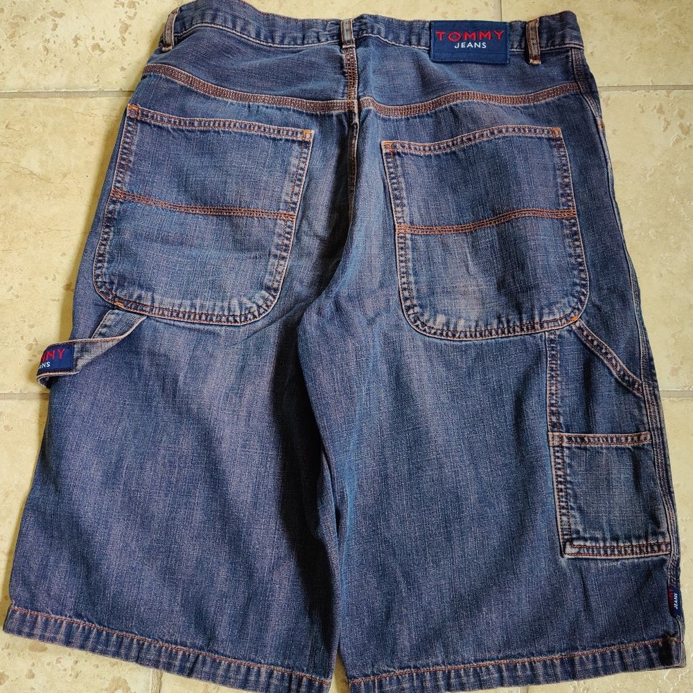 Tommy Hilfiger shorts size 30